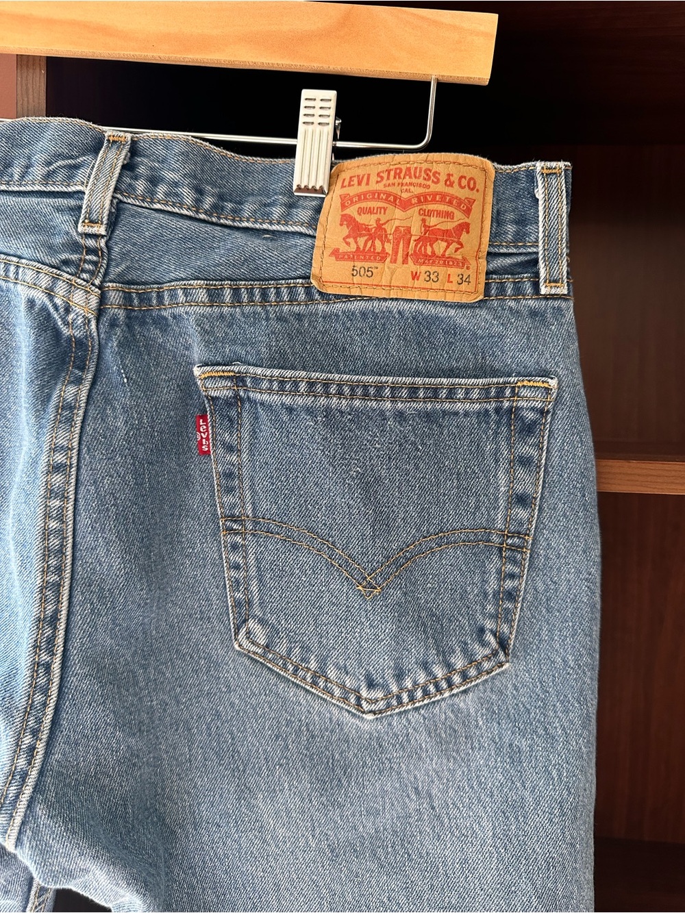 Levi's 505 Regular Fit Short Jeans - Light Blue Denim - Size 33